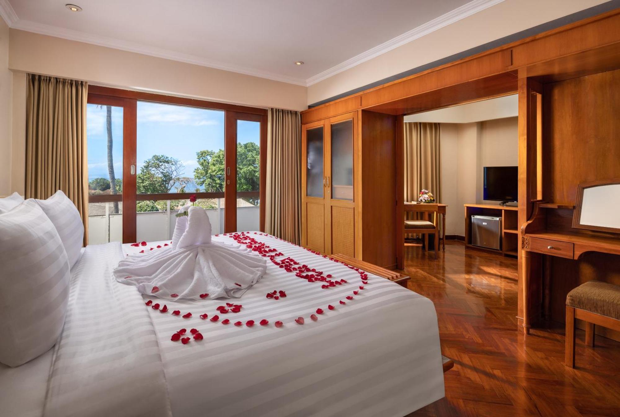 Prama Sanur Beach Bali Ngoại thất bức ảnh Suite room