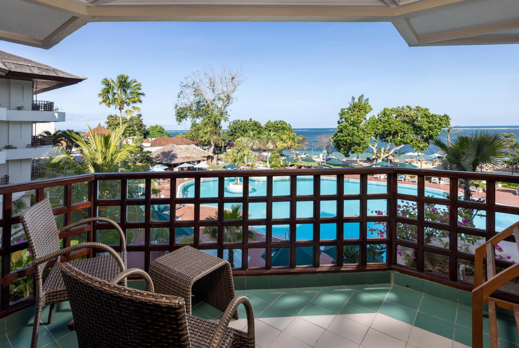 Prama Sanur Beach Bali Ngoại thất bức ảnh Balcony of a hotel room